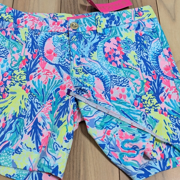 NWT! Lilly Pulitzer Bay Ave Shorts Multi Mermaids Cove Size 2 - Picture 9 of 14